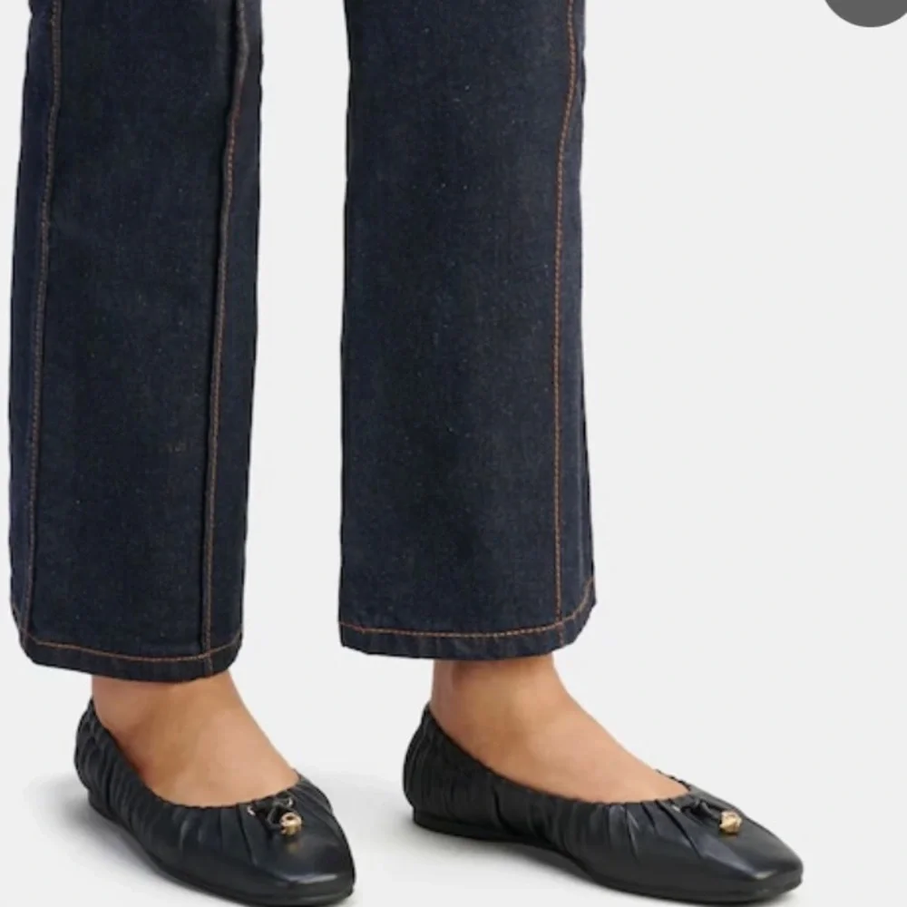 Coach Black Ruched Leather Ballet Flats with Gold Charm - Picture 8 of 8